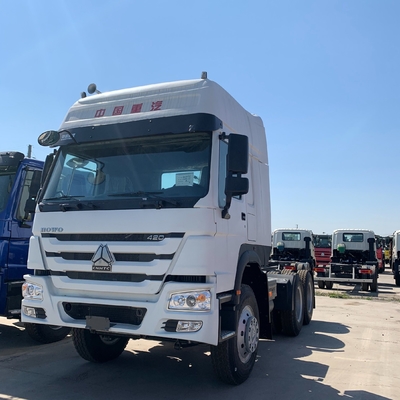 Paardenkracht 351-450 pk ECE-gecertificeerde Sinotruk HOWO 6X4 trekkerwagen voor het vervoer van aanhangwagens