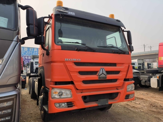 Hoog laadvermogen 21-30t Sinotruk HOWO Traktor Tipper Truck D12.42-20 Motor 6X4