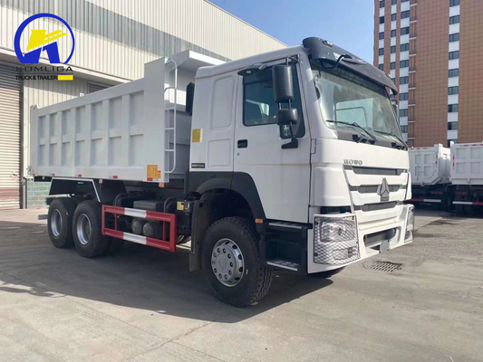 30 ton 10 banden Dump truck naar Tanzania 8500*2500*3400mm Tanker 300L Sinotruk HOWO 6X4