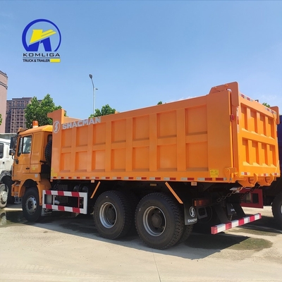 Zware Shacman dumptruck met een capaciteit van 25-30 ton en een laag brandstofverbruik