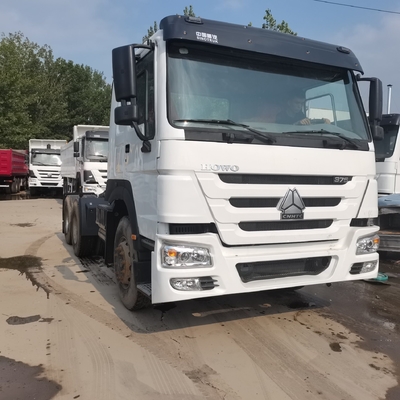 6×4 aandrijving HOWO Sinotruk Man Diesel Tractor Head Truck Op maat gemaakte aanvraag
