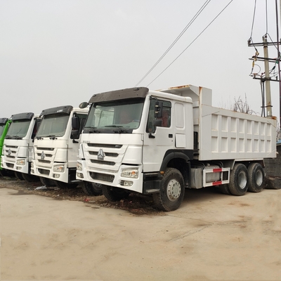 Op maat gemaakte aanvraag Sinotruck HOWO 6X4 Gebruikte dumptruck in Botswana met aanpassing