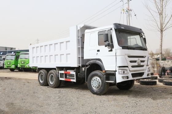 Op maat gemaakte aanvraag Sinotruck HOWO 6X4 Gebruikte dumptruck in Botswana met aanpassing