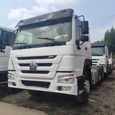 336 pk linkshandige aandrijving Gebruikte 6X4 HOWO Traktor Truck Euro 2 met aangepast verzoek