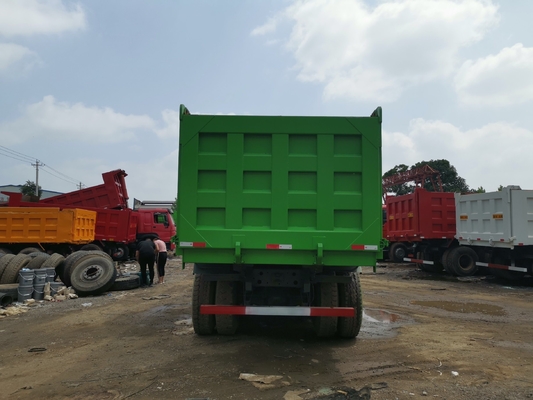2017 Jaar Goede staat 6X4 Sinotruk HOWO Gebruikte dumptruck voor de Afrikaanse markt Stoelen ≤5