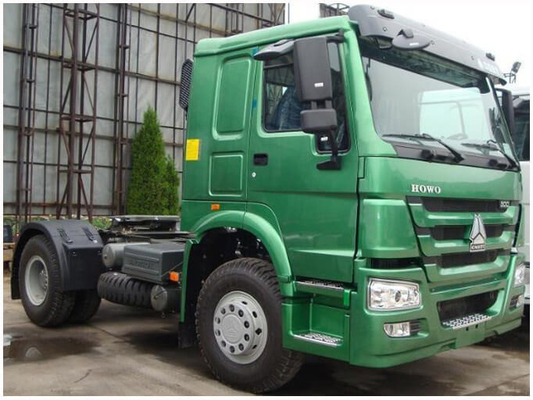 6 wielen Sinotruck HOWO 4X2 Truck Head Light met technische onderdelen ondersteuning