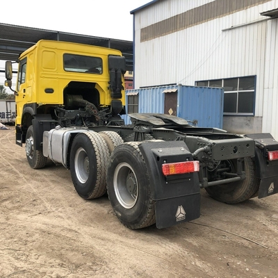 400L aluminium olietanker Sinotruk HOWO Trailer Head Tractor Truck voor de markt van Ethiopië