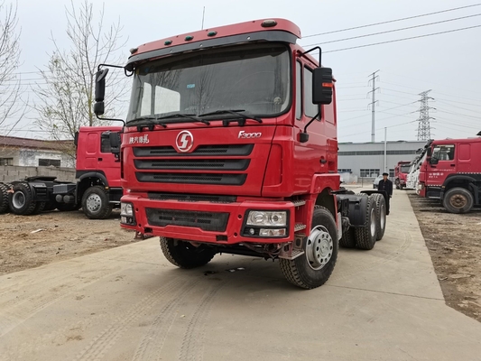 21-30 ton laadvermogen 6X4 Shacman Truck Tractor Trailer Head met en motorvermogen &gt; 8L
