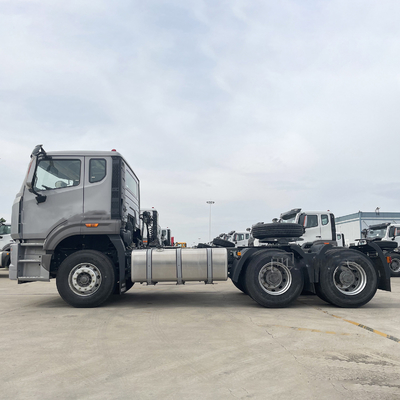 40 tot 60 ton laadvermogen Sinotruk HOWO 3 assen sleeptruck hoofd met prestaties