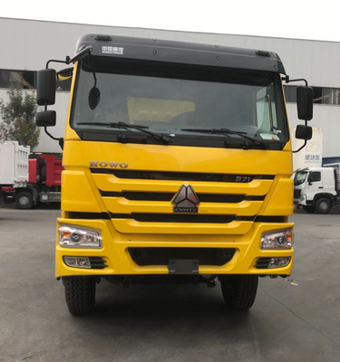 CNHTC 6X4 tippertruck met een laadvermogen van 9 ton op de vooras en een emmeromvang van 20cbm