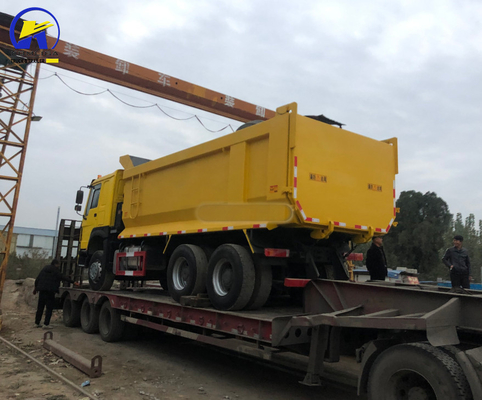 Gebruikte HOWO 6X4 Dump Truck 375 HP Linksgestuurde mijnbouwteller Truck met D12.42 motor
