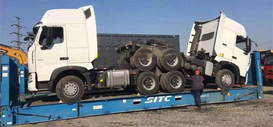 6X4 Sinotruk HOWO Traktor Truck Head met 400L aluminium olie tank