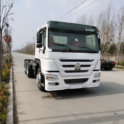 Sinotruck HOWO 6X4 Prime Mover Head voor handgestuurde aanhangwagen Type 6800*2500*3200mm