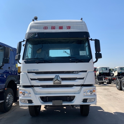 Paardenkracht 351-450 pk ECE-gecertificeerde Sinotruk HOWO 6X4 trekkerwagen voor het vervoer van aanhangwagens
