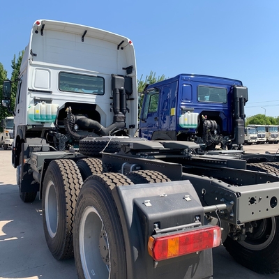 Paardenkracht 351-450 pk ECE-gecertificeerde Sinotruk HOWO 6X4 trekkerwagen voor het vervoer van aanhangwagens