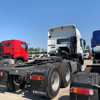 Paardenkracht 351-450 pk ECE-gecertificeerde Sinotruk HOWO 6X4 trekkerwagen voor het vervoer van aanhangwagens