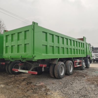 Euro 2 emissie standaard Gebruikte Sinotruk HOWO 375HP dumptruck met 1200r20 radiale banden