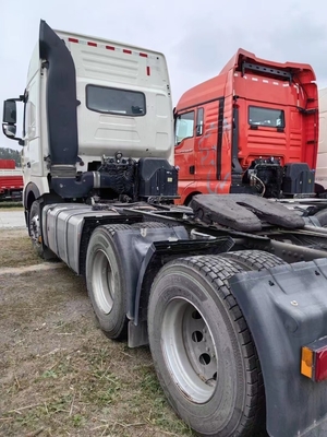 Euro 2 emissie standaard Gebruikt 2022 Jaar 6X4 HOWO 570HP trekker vrachtwagen voor de Russische markt