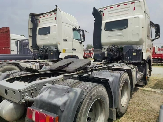 Euro 2 emissie standaard Gebruikt 2022 Jaar 6X4 HOWO 570HP trekker vrachtwagen voor de Russische markt