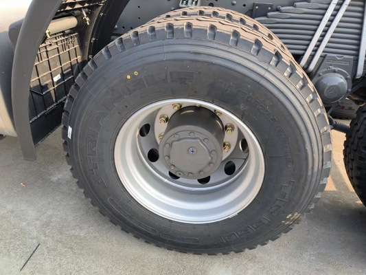 Sinotruk HOWO 6X4 10 Wheeler Prime Mover Tractor Head Truck met onderdelen
