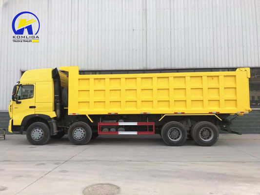 Sinotruk 8X4 HOWO-T7h 420 pk Tipper/Dump Truck met 300L Tanker