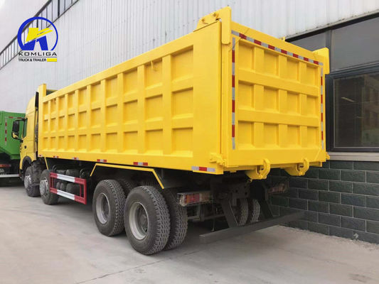 Sinotruk 8X4 HOWO-T7h 420 pk Tipper/Dump Truck met 300L Tanker