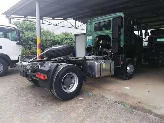 Vooras 9 ton Sinotruk HOWO Gebruikte 10 wielen 6*4 Trailer Head Tractor Truck Verkoop