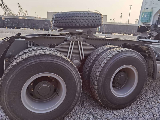 Sinotruk HOWO 6*4 420 pk aanhangwagen hoofd vrachtwagen trekker vrachtwagen met 6800*2500*3200mm Grootte