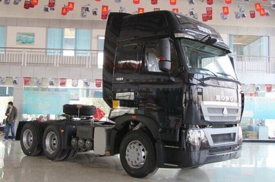 6x4 handgeschakelde tandwiel Sinotruk HOWO T7h Gebruikt aanhangwagen hoofd prime mover trekker vrachtwagen