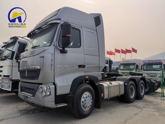 Sinotruk HOWO Truck 6X4 10 wielen Gebruikte trekker Truck met 400L aluminium olie tank