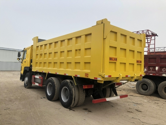 Gebruikte Sinitruk HOWO 6X4 10 wielen 30t dumper truck Zz3257n3847A met 300L tank