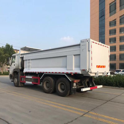 Sterke en duurzame 6X4 dumpertruck met U-vormige emmermotor met een capaciteit &gt; 8L