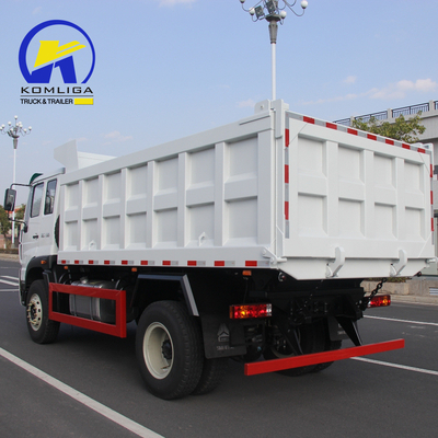 Radialbandenontwerp HOWO Traktor Truck Sinotruk Heavy Duty 6X4 Trailer Head Truck met 1