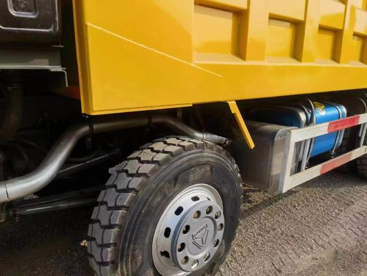 HOWO 8X4 Dump Truck Tipper Truck voor Afrika 20cbm Emmer Afmeting 25-30 ton Capaciteit