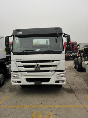 Radialbandenontwerp 371 pk Gebruikte Sinotruk HOWO 6*4 Traktortruck met 9 ton vooras