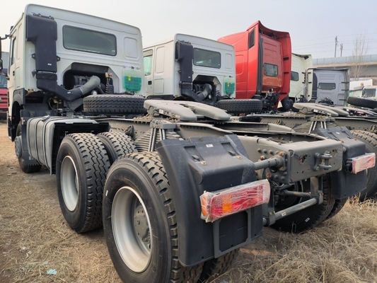 Hoog laadvermogen 21-30t Sinotruk HOWO Traktor Tipper Truck D12.42-20 Motor 6X4