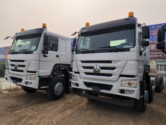 Hoog laadvermogen 21-30t Sinotruk HOWO Traktor Tipper Truck D12.42-20 Motor 6X4
