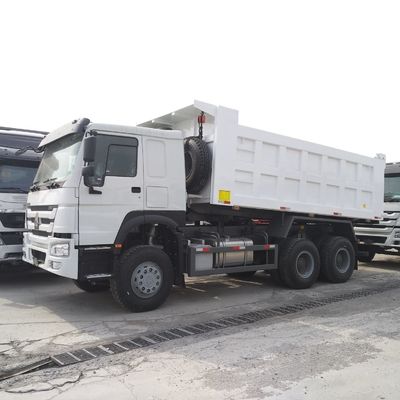 Achsaxel 2 sets HOWO 6X4 10 wielen tipper truck met vooropheffing en een slaapcabine