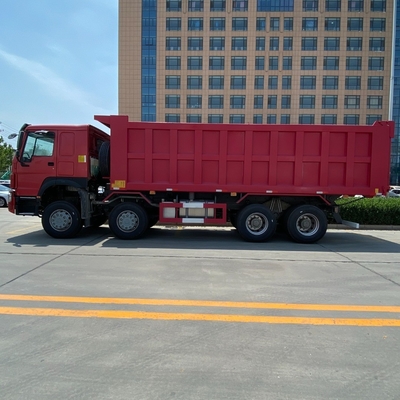 Sinitruk HOWO Heavy Duty 8X4 Tipper Truck 351-450 pk Een slaapcabine met airconditioning