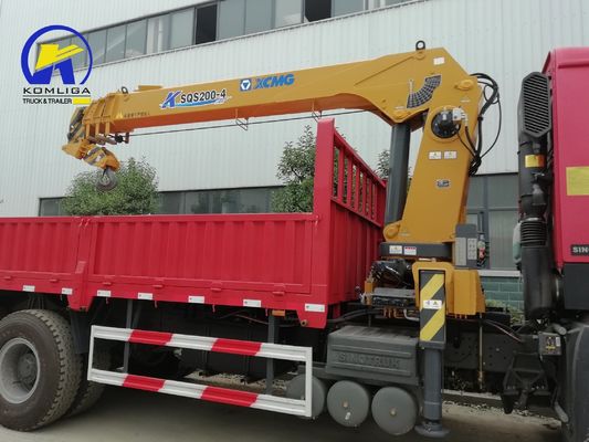 300L brandstoftanker Sinotruck HOWO 6X4 Truck gemonteerd 12tons 16tons kraan voor de bouw