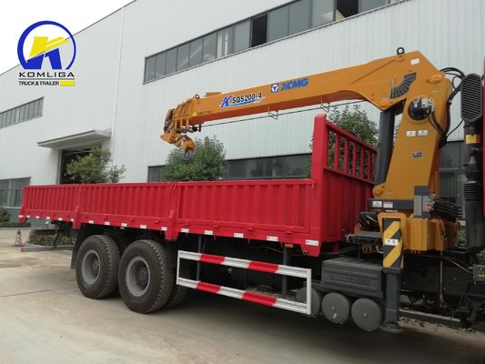 300L brandstoftanker Sinotruck HOWO 6X4 Truck gemonteerd 12tons 16tons kraan voor de bouw