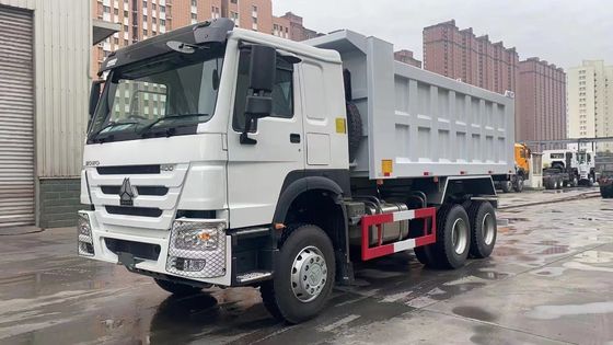 Gebruikte 370-440 pk 10 wielen 6X4 tipper truck met Hw19710 transmissie en 2 sets achteras