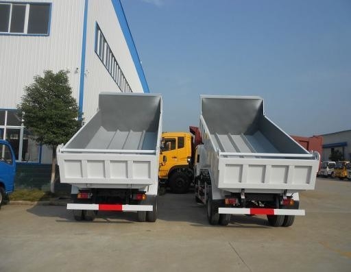 1-10 ton laadgewicht Sinotruk HOWO 5t 4X2 Dump Truck Light voor klantvereisten