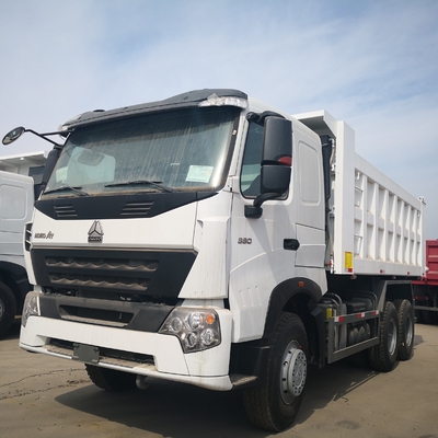 Tweedehands Sinotruk HOWO 6*4 Dump Truck met hydraulische lift