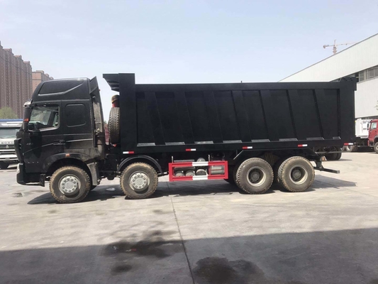 Gebruikte Sinotruk 8X4 12 Wielen 50 Tonnen HOWO Tipper Dump Truck met voorste hydraulische opheffing
