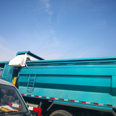 GCC-gecertificeerde gebruikte Sino Truck HOWO 6X4 Dump Truck met tralies en 1200r20 banden