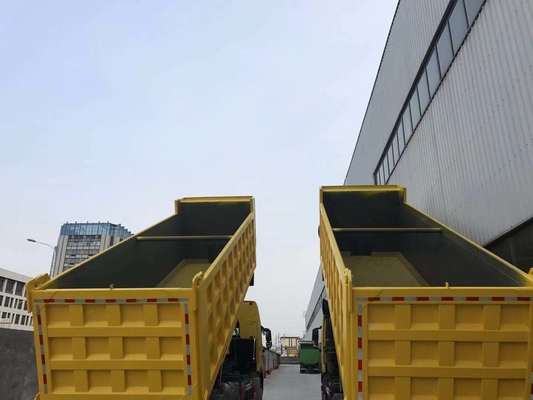Producten 8X4 12 wiel zware vrachtwagen Sinotruk Gebruikte dumper met 375 pk