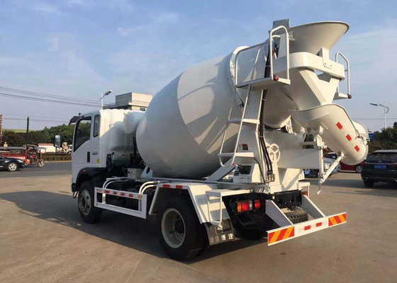 6 wielen Kleine 4x2 3 ton 5 ton Betonmixer Truck Mini met Euro 4 emissie standaard