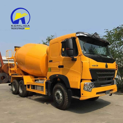 8560X2496X3800mm Gebruikte HOWO 6cbm 8cbm 9cbm Zelflaadende Betonmengtruck met pomp