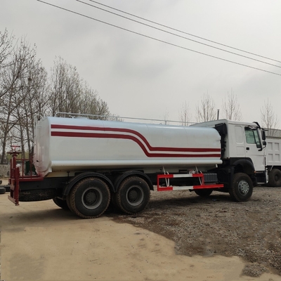 Zf8118 Sturing Sinotruck HOWO 20000 liter Weg Straat Water tank Sprinkler Truck
